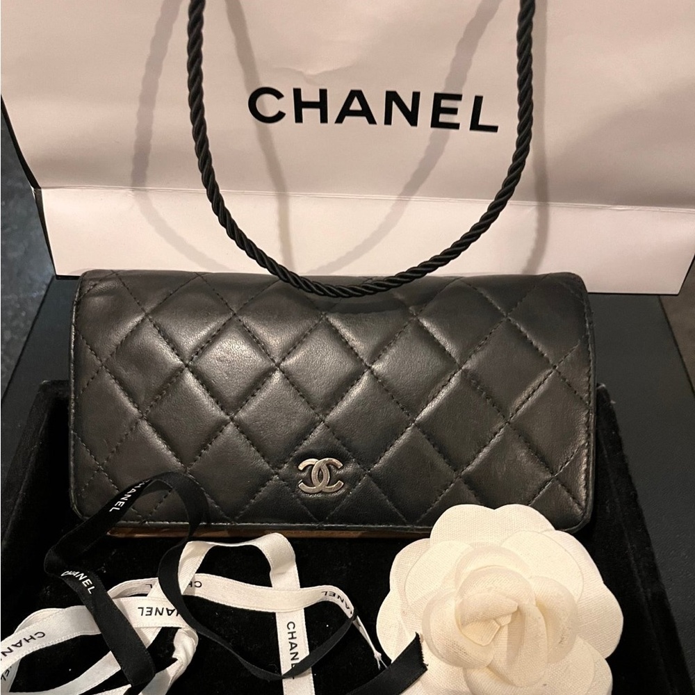 CHANEL Classic Lambskin Wallet WOC Authentic Cc Chanel